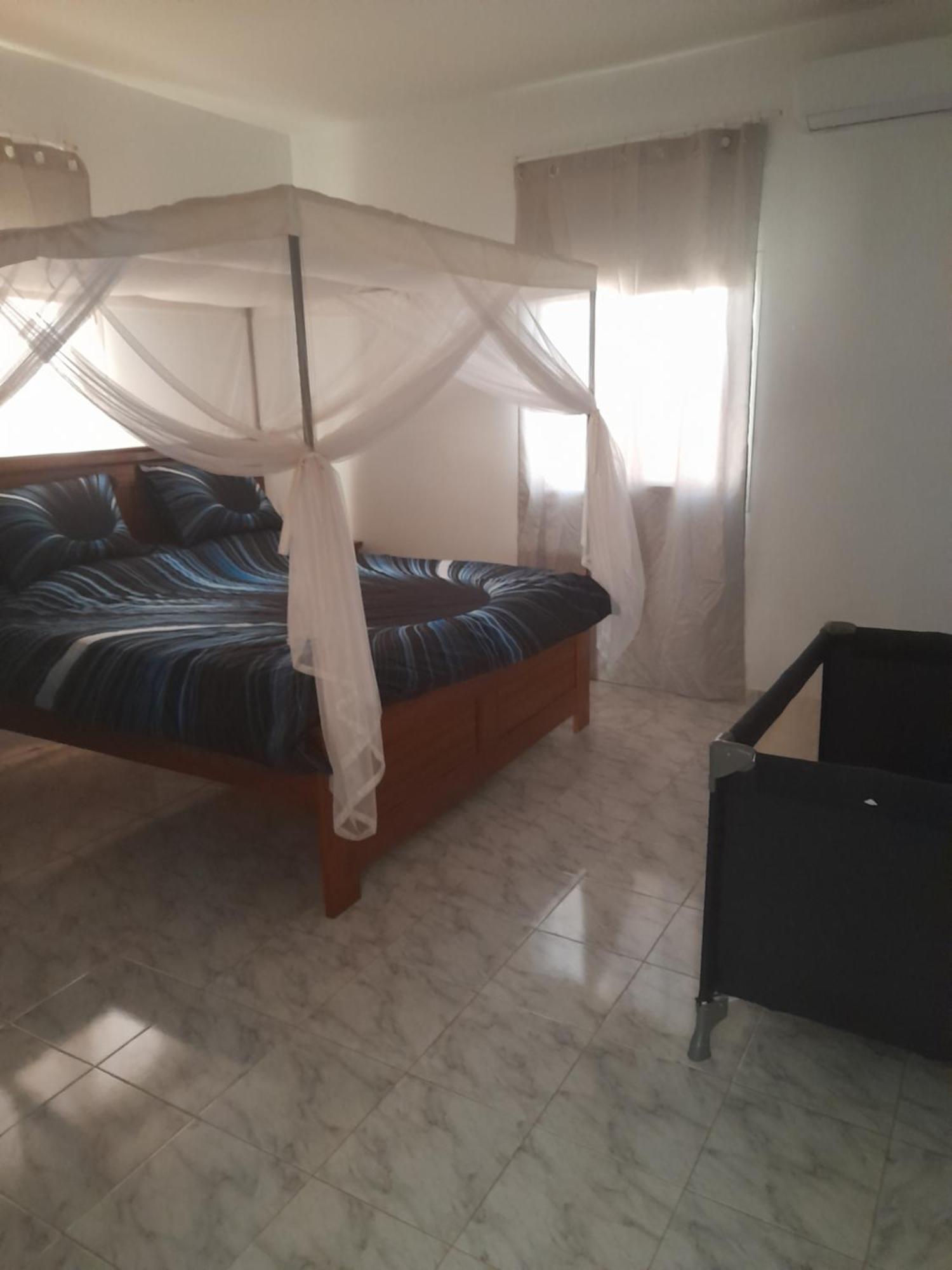 Maison D Hote La Dore Du Senegal Bas-De - Villa Somone Bagian luar foto