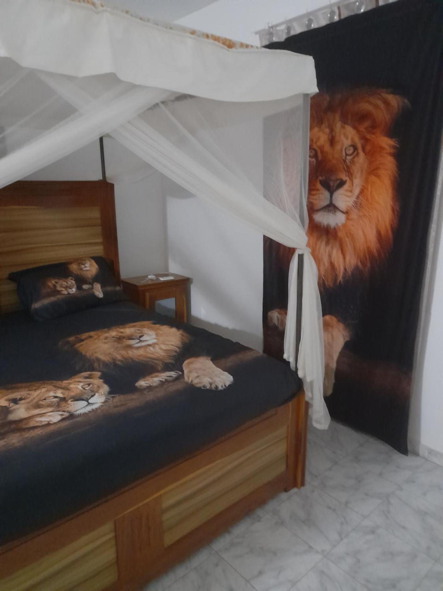 Maison D Hote La Dore Du Senegal Bas-De - Villa Somone Bagian luar foto